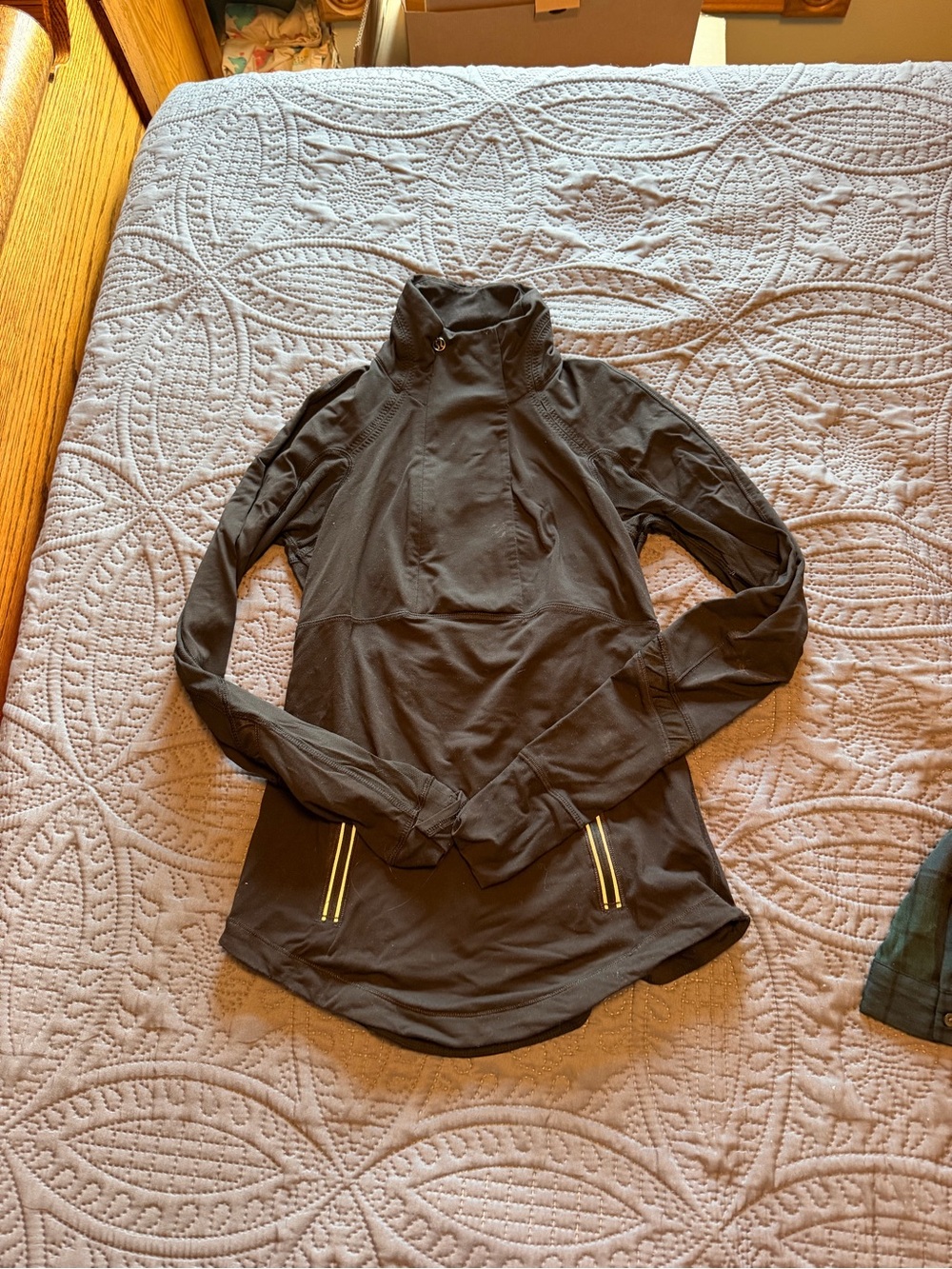 LULULEMON black running half zip